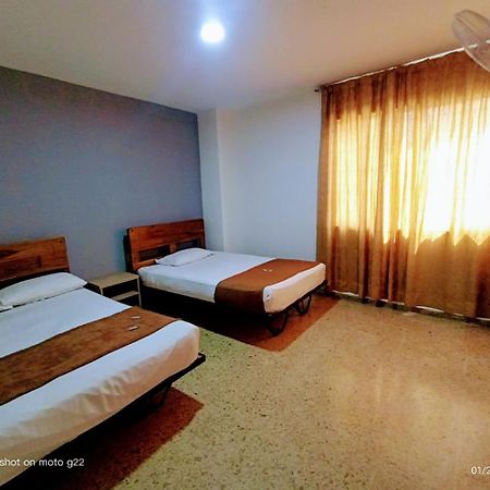 Hotel Medellin Kapital Buitenkant foto