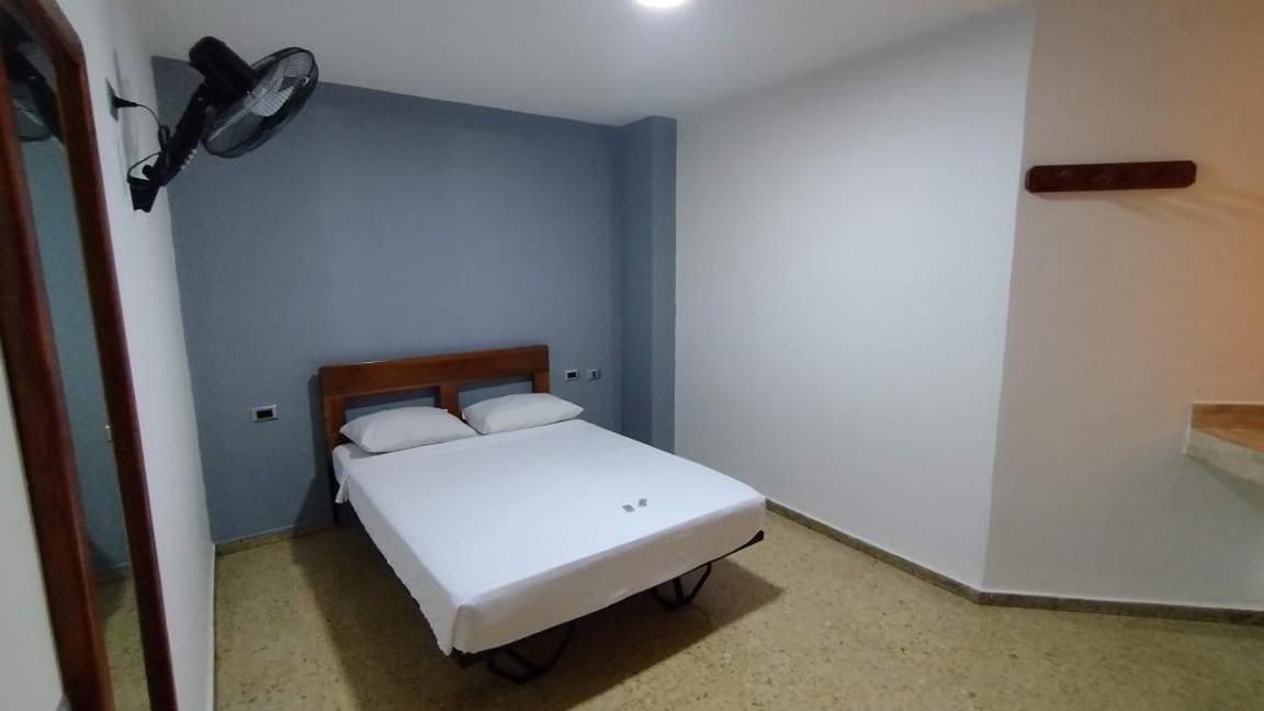 Hotel Medellin Kapital Buitenkant foto