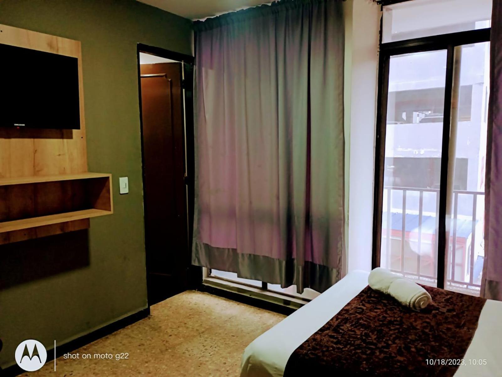 Hotel Medellin Kapital Buitenkant foto